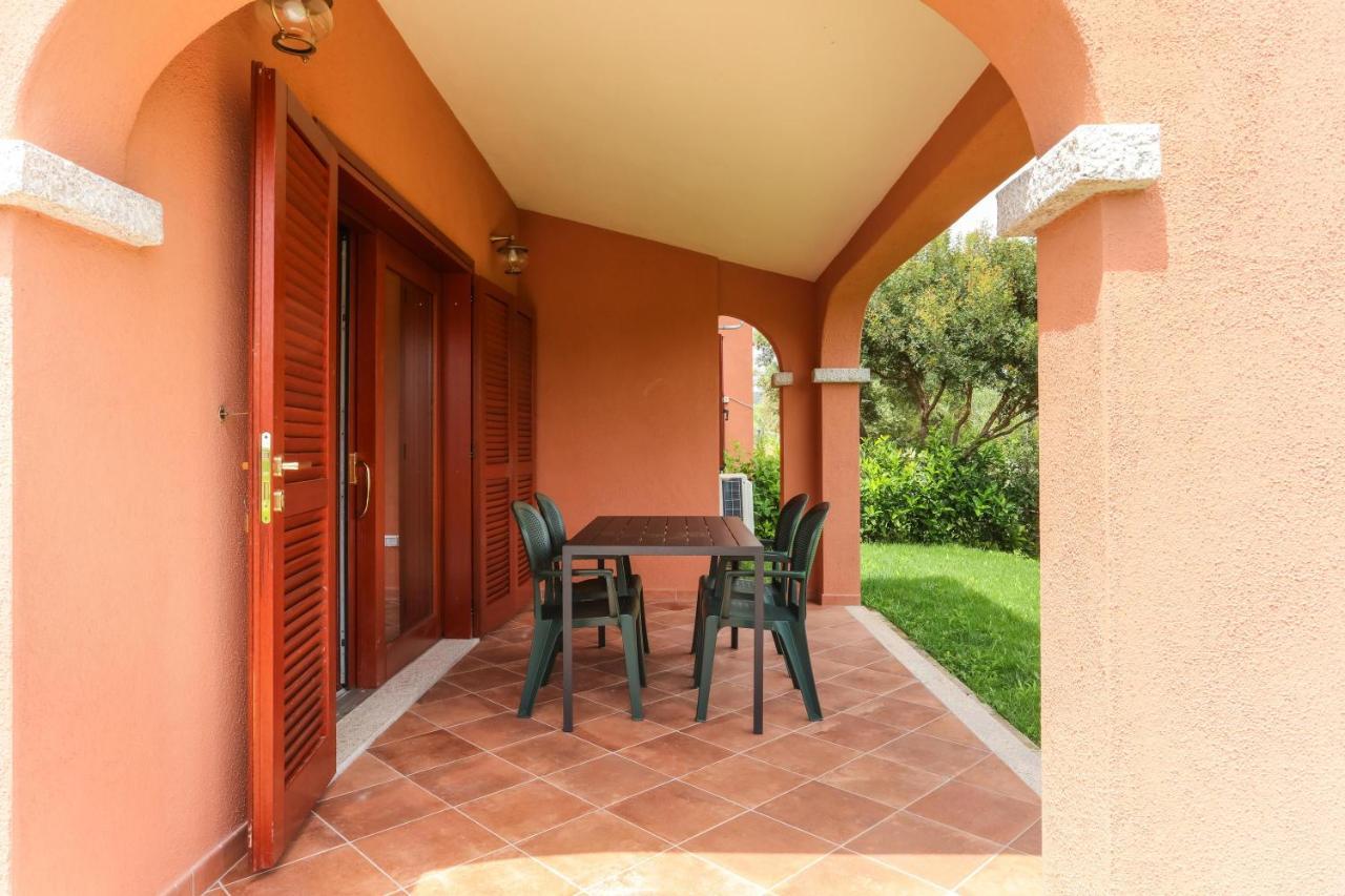 Villa La Casa Di Debora San Teodoro  Exterior foto